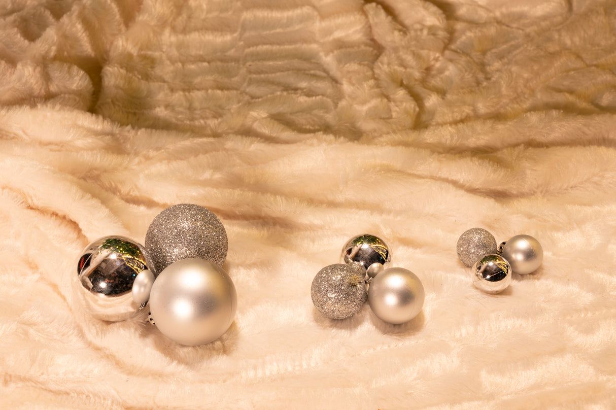 Christmas Gifts Kerstballen Zilver 70 Stuks - maximondo