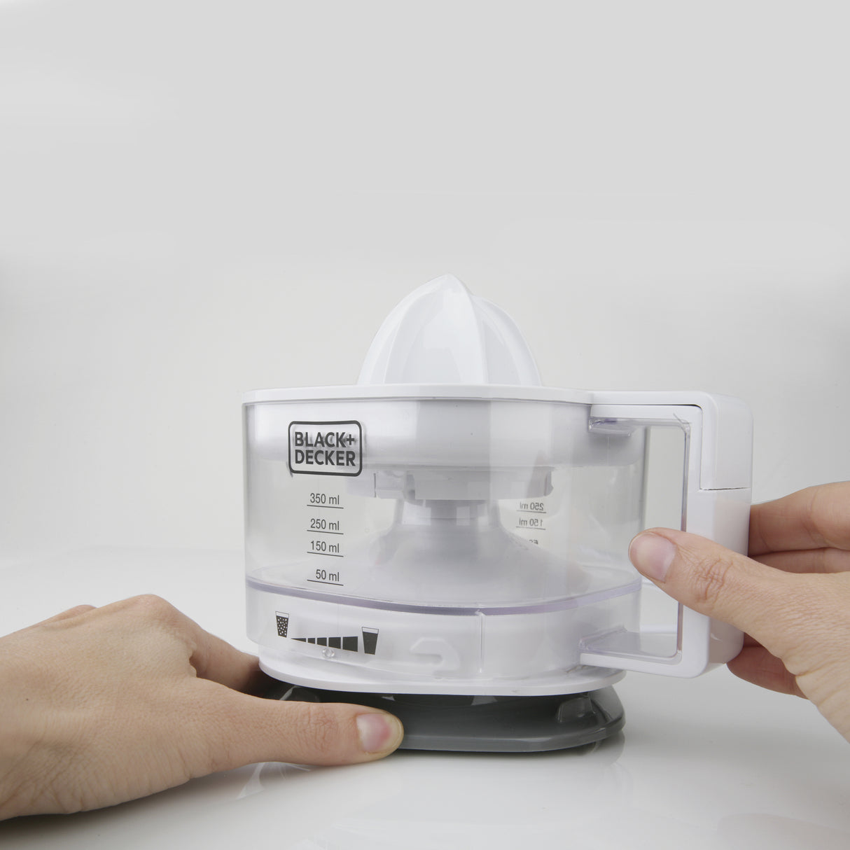 BLACK+DECKER Sapcentrifuge - maximondo