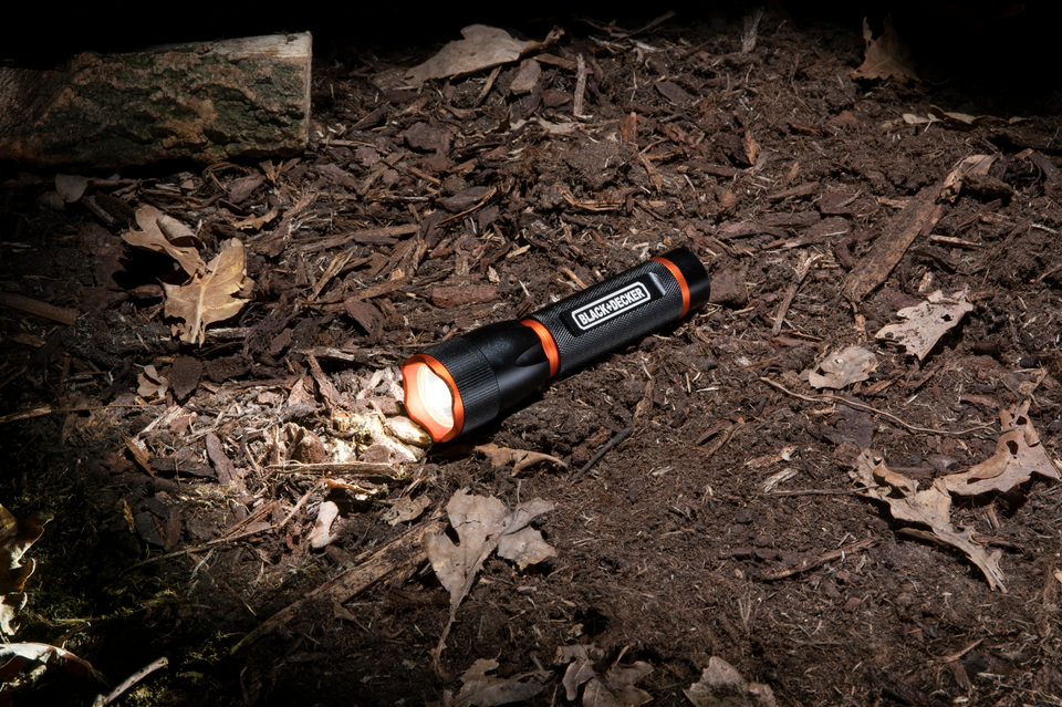 BLACK+DECKER LED Zaklamp 500Lm 10W - maximondo