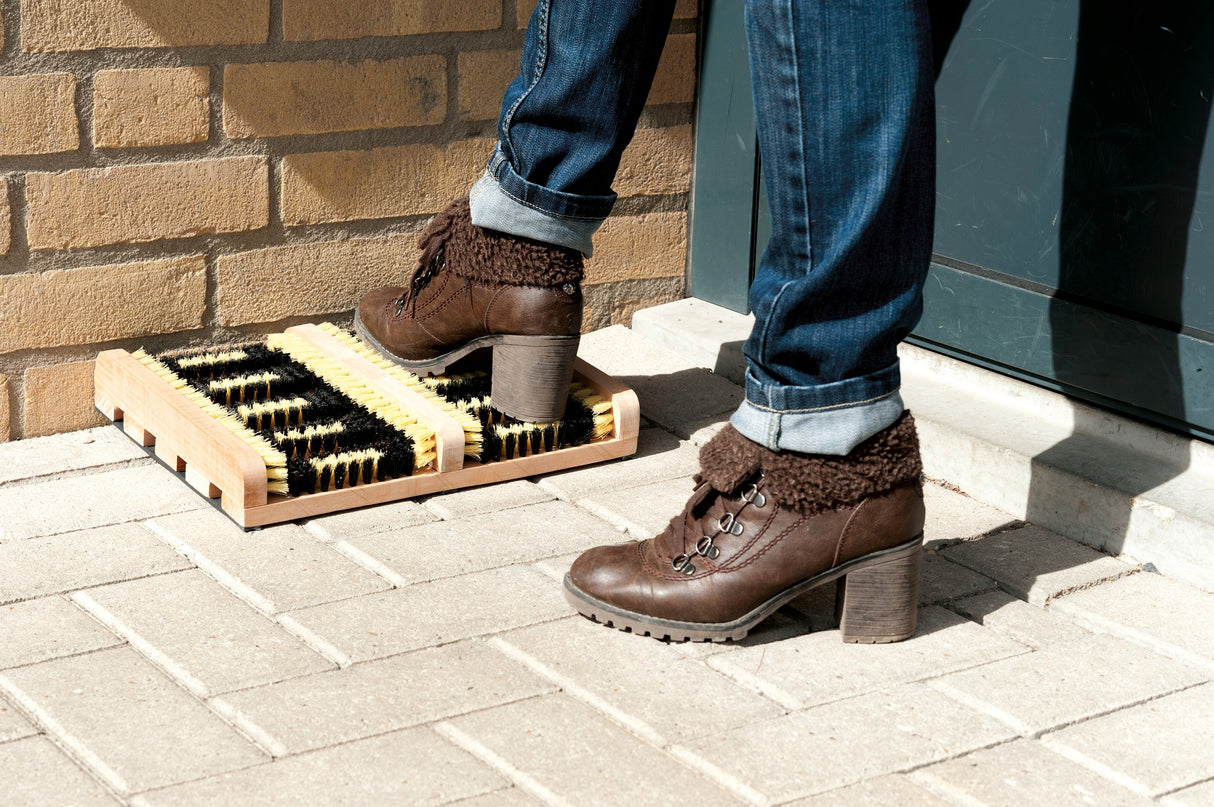 Voetenveger met Borstels. - maximondo