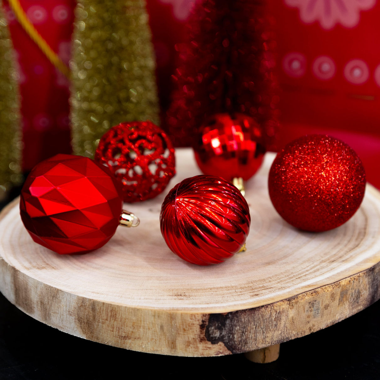 Giftsome Kerstballen Rood 60 Stuks