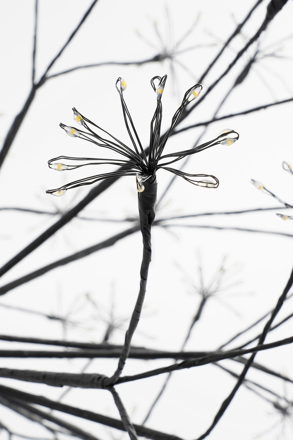 Luca Lighting Bal led zwart klassiek wit 2050led IP44 en timer - d70cm