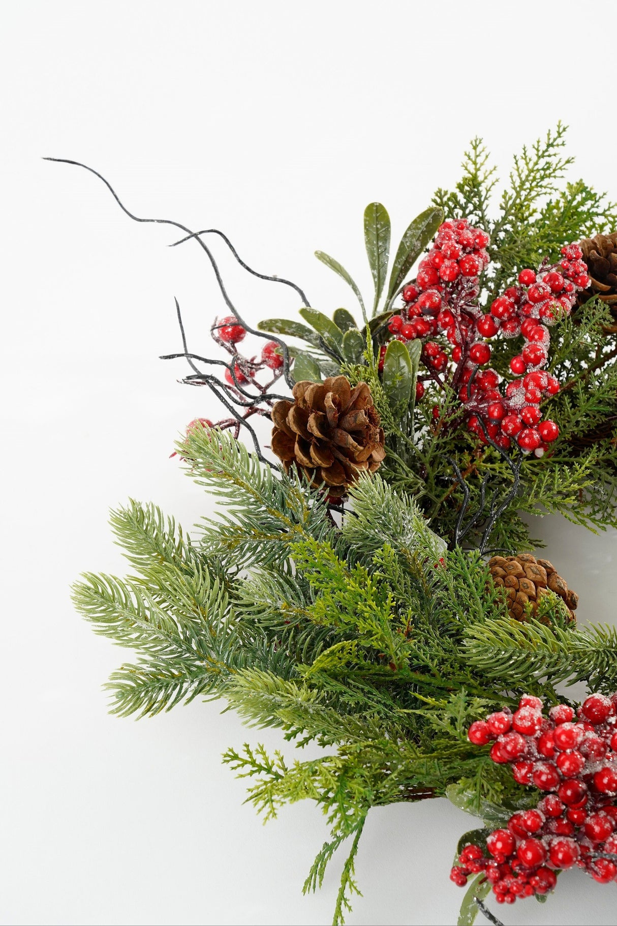 Mica Decorations Randell kerstkrans rood frosted - h12xd50cm