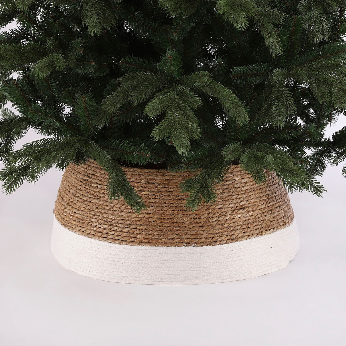 Mica Decorations kerstboomrok off white - ↕26cm - Ø58cm - maximondo