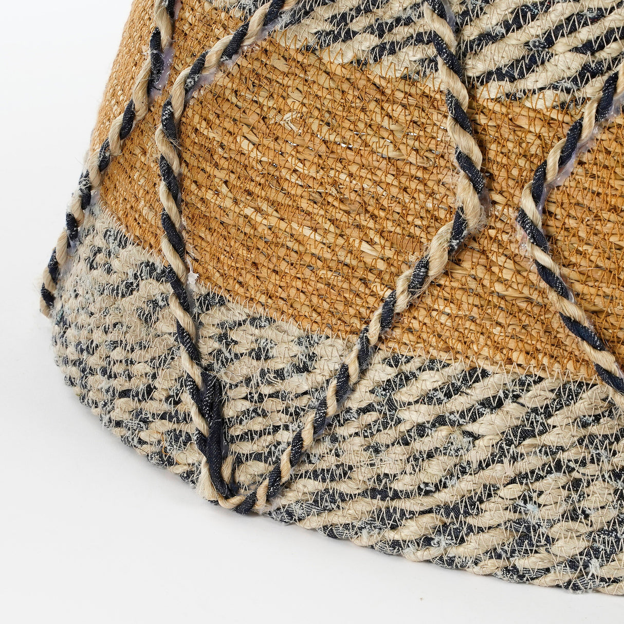 House of Seasons Treeskirt blauw - h26xd50cm - maximondo