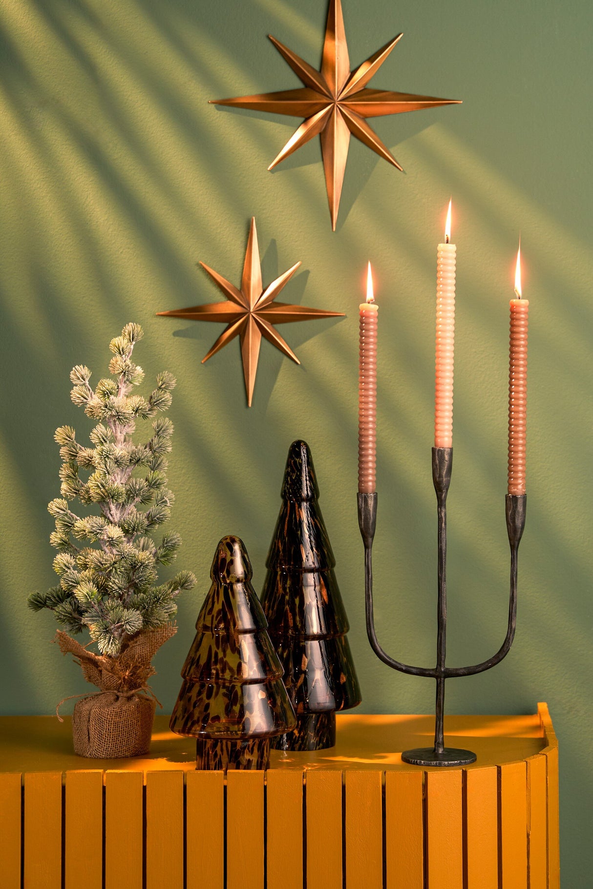 House of Seasons Kerstboom met burlap groen frosted TIPS 141 - h55xd25cm - maximondo