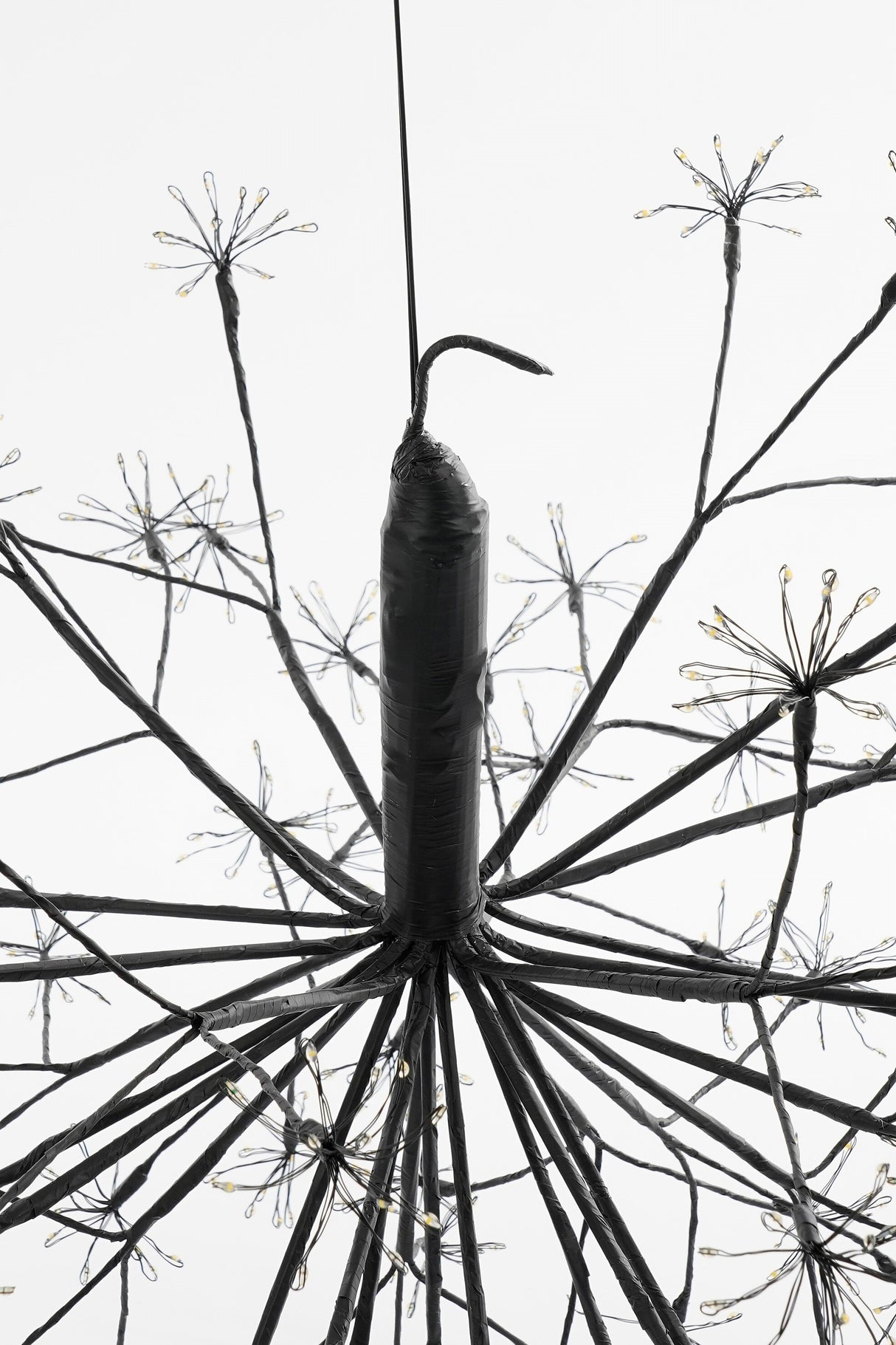 Luca Lighting Bal led zwart klassiek wit 912led IP44 en timer - d50cm - maximondo