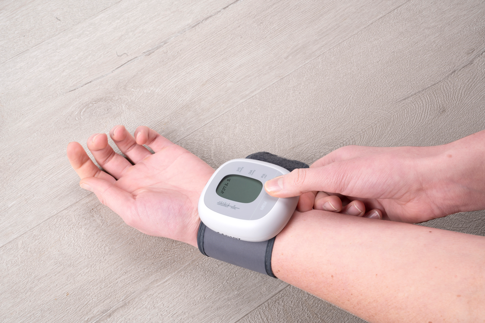 Blood pressure monitor wrist