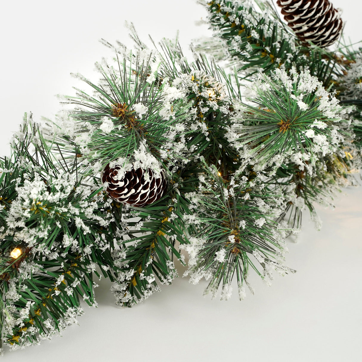 Black Box Trees Vandans slinger led groen frosted 30L TIPS 100 battery operated - l180xd20cm