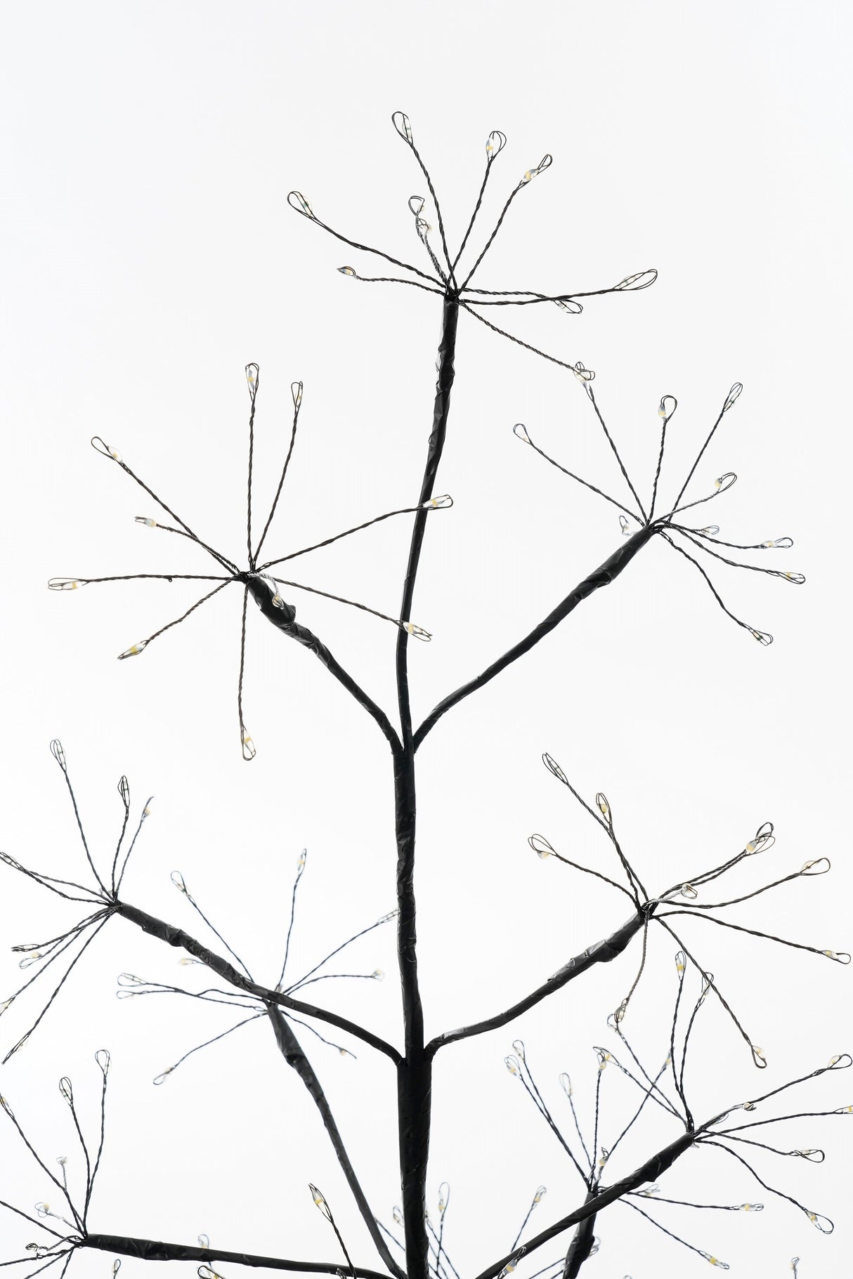 Luca Lighting Boom led zwart klassiek wit 2100led IP44 en timer - h180xd80cm