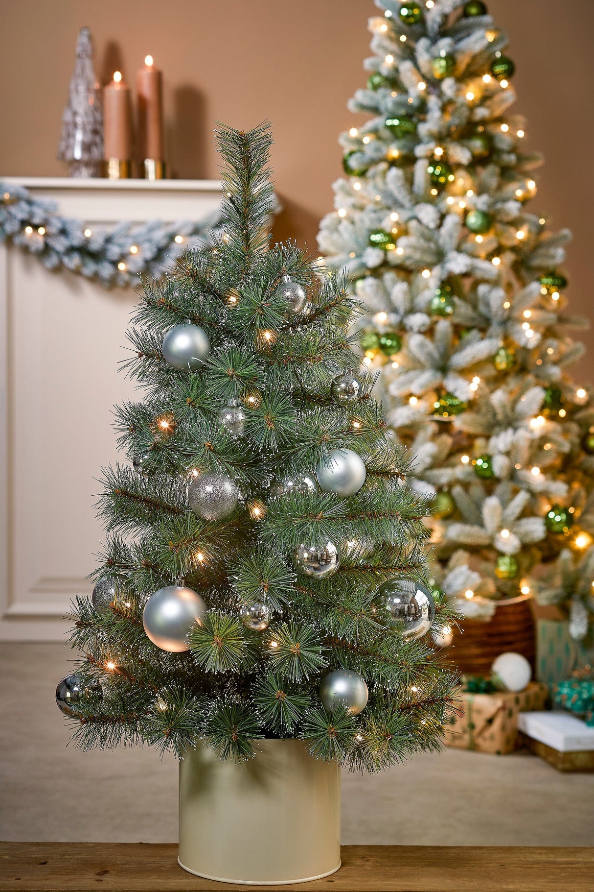 Black Box Trees Glendon kerstboom potted led werkt op batterijen groen 30L TIPS 88 - h90xd51cm
