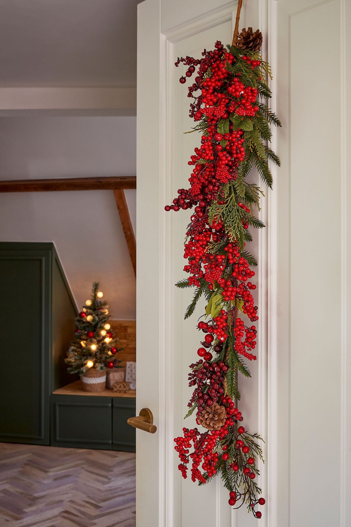 Mica Decorations Randell druppel rood - l110xb18xh10cm
