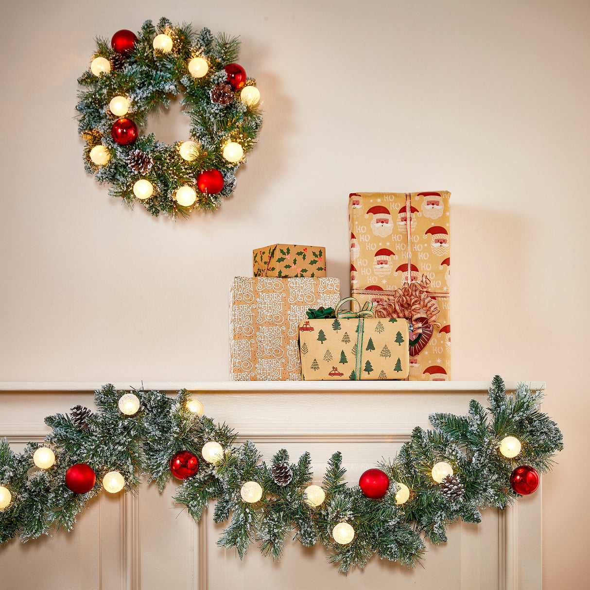 Black Box Trees Kaprun slinger groen frosted rood 20L TIPS 180 battery operated en timer - l270xd25cm