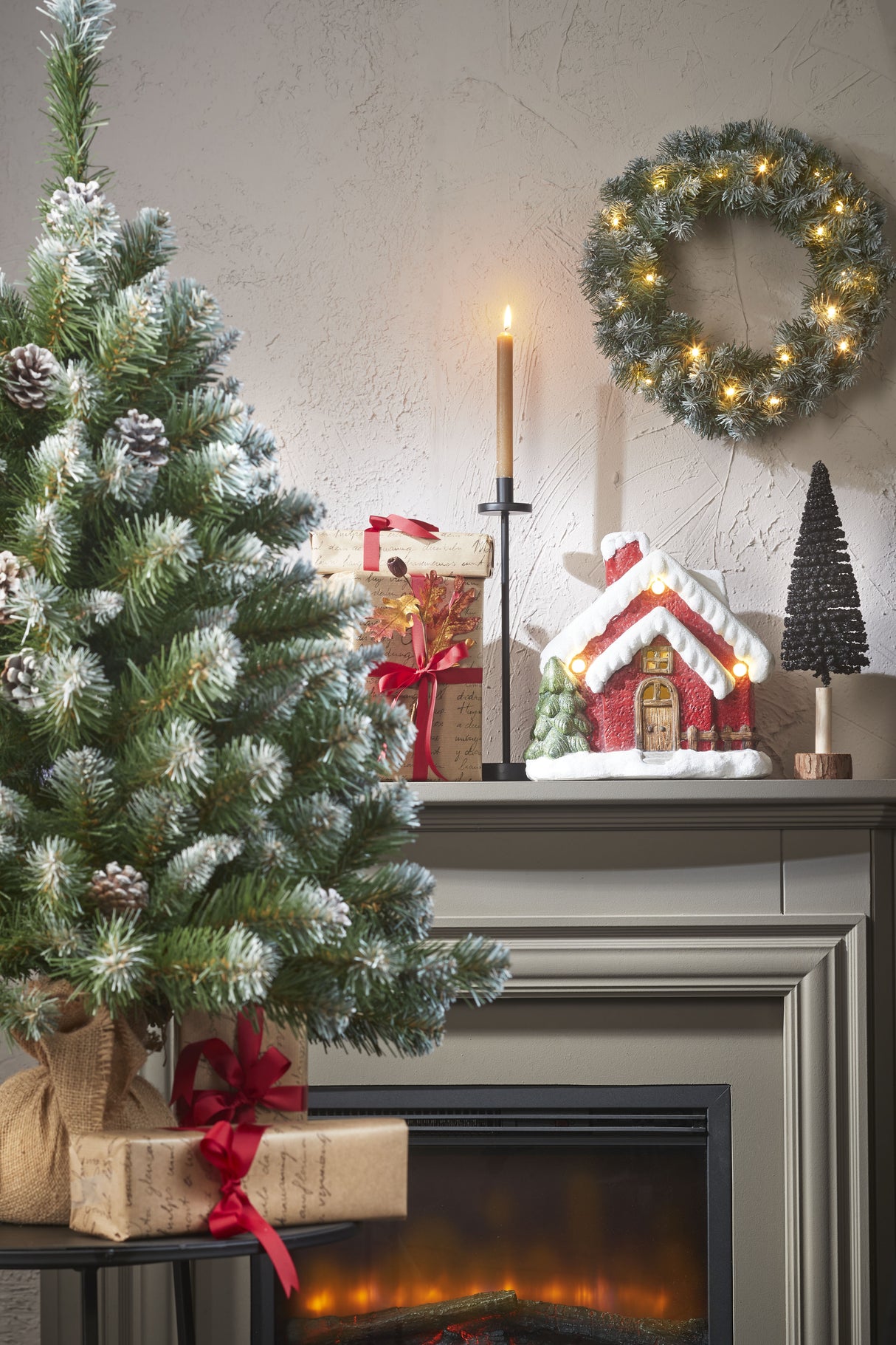 Triumph Tree Empress kerstboom w burlap groen frosted TIPS 184 - h90xd71cm