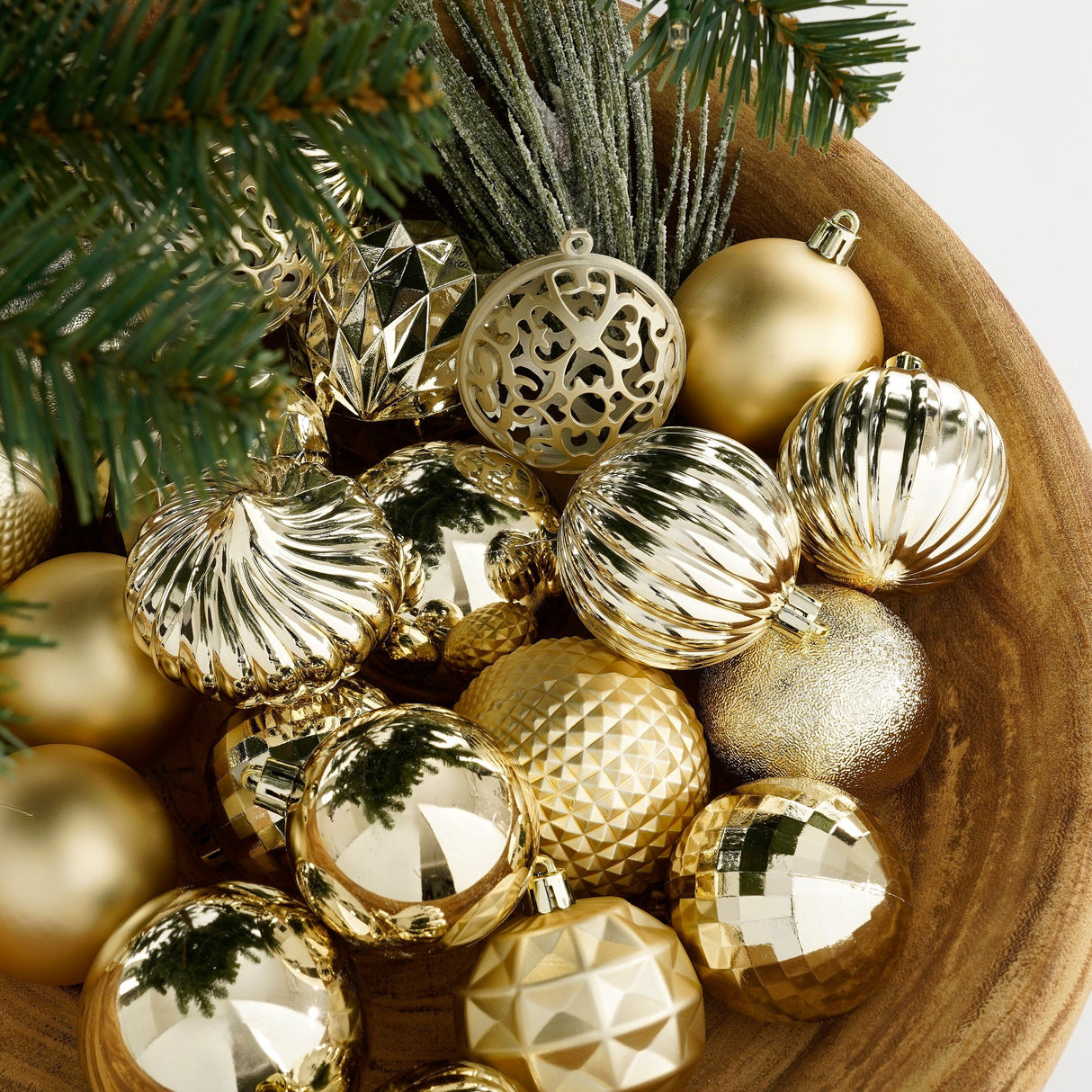 Mica Decorations Boom decoratie onbreekbaar champagne 60 stuks - d7cm