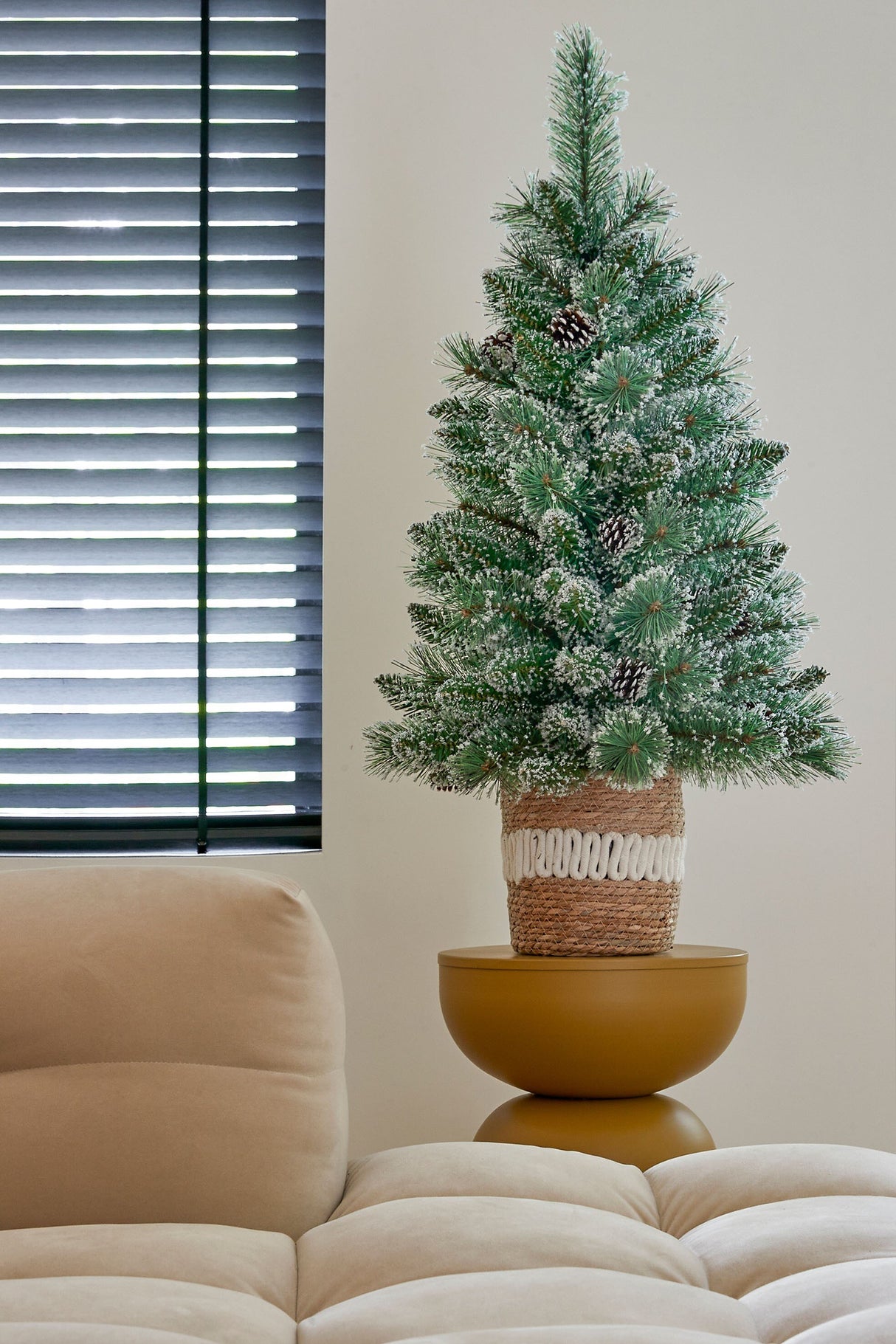 Black Box Trees Vandans kerstboom potted groen frosted TIPS 96 - h90xd48cm - maximondo