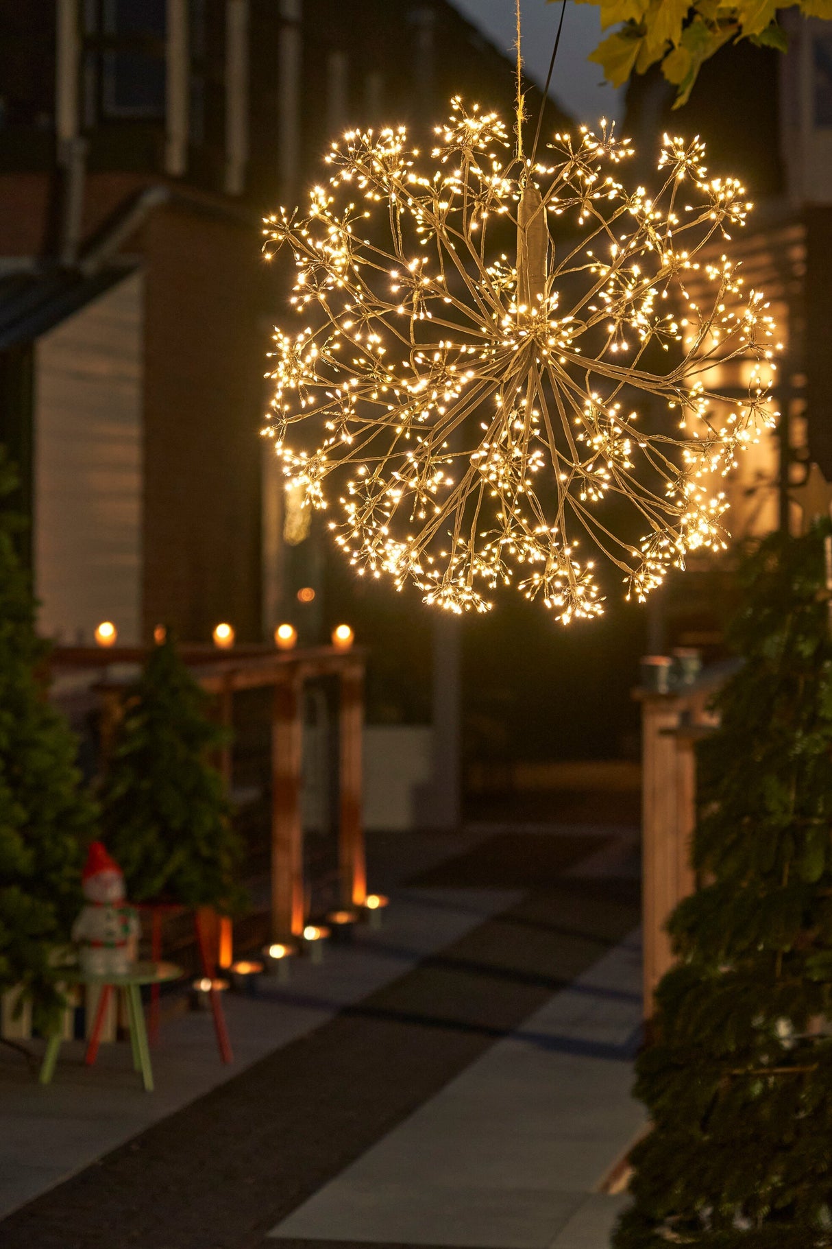 Luca Lighting Bal led zwart klassiek wit 1200led IP44 en timer - d60cm
