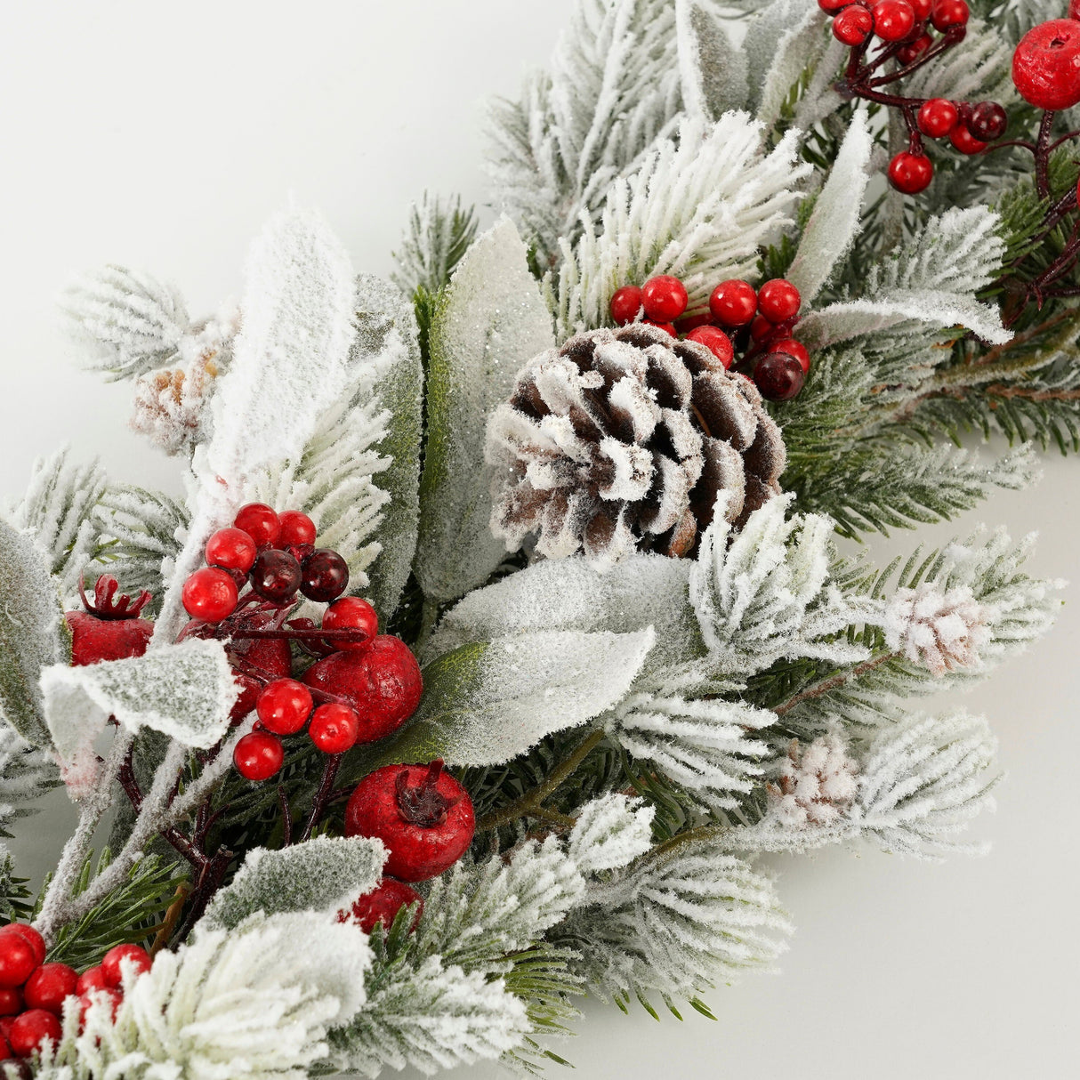 Mica Decorations Belfort slinger groen frosted - l178xb15xh9cm - maximondo