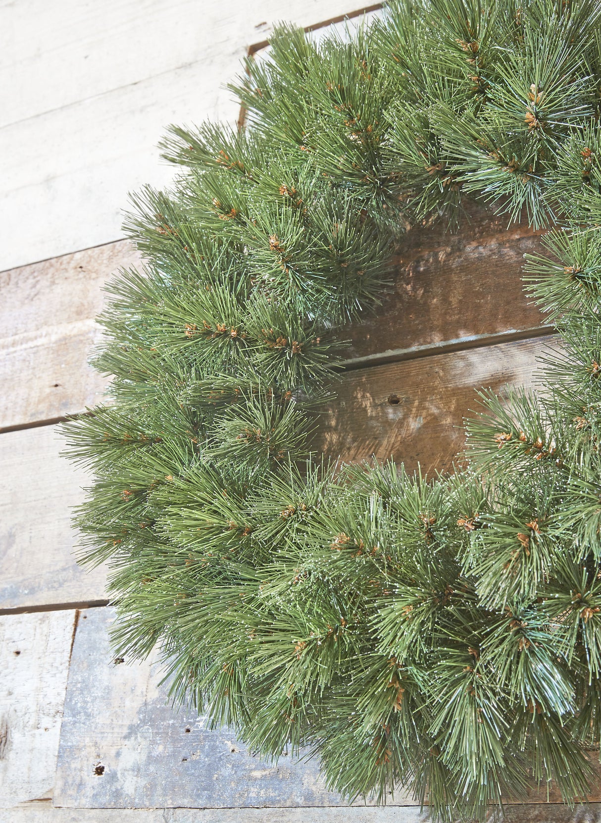 Triumph Tree Forest frosted krans groen TIPS 320 - d90cm