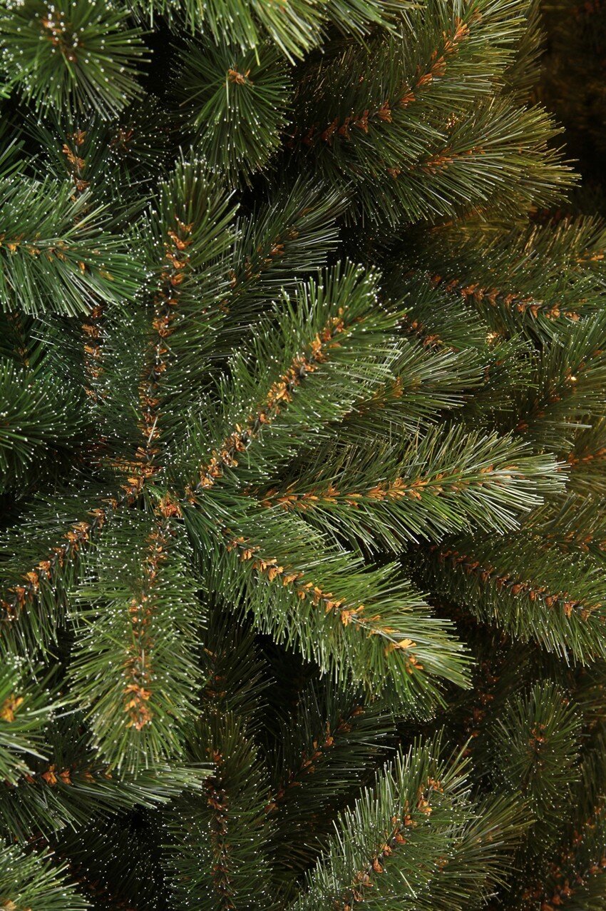 Triumph Tree Forest frosted kerstboom w burlap groen TIPS 106 - h90xd62cm