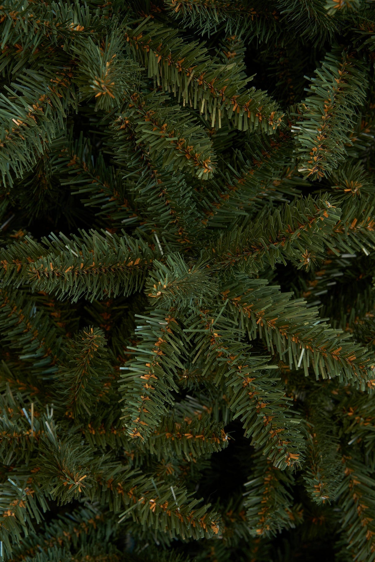 Triumph Tree Matterhorn Pilar kunstkerstboom- h260 x Ø109cm - maximondo