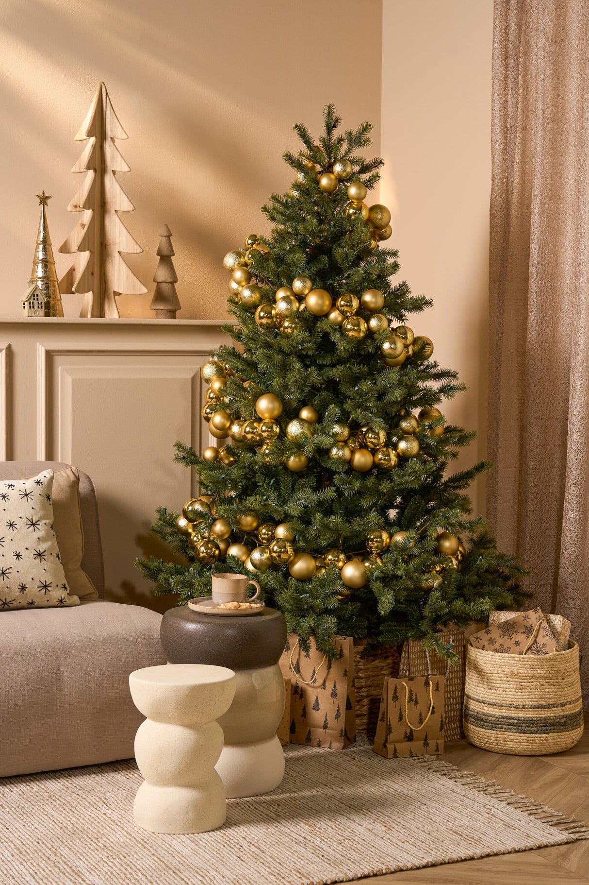 Black Box Trees Clive kerstboom groen TIPS 3106 - h230xd147cm - maximondo