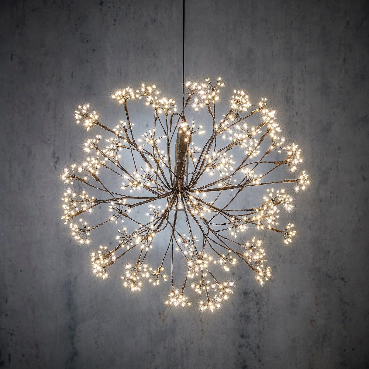 Luca Lighting Bal led zwart klassiek wit 912led IP44 en timer - d50cm
