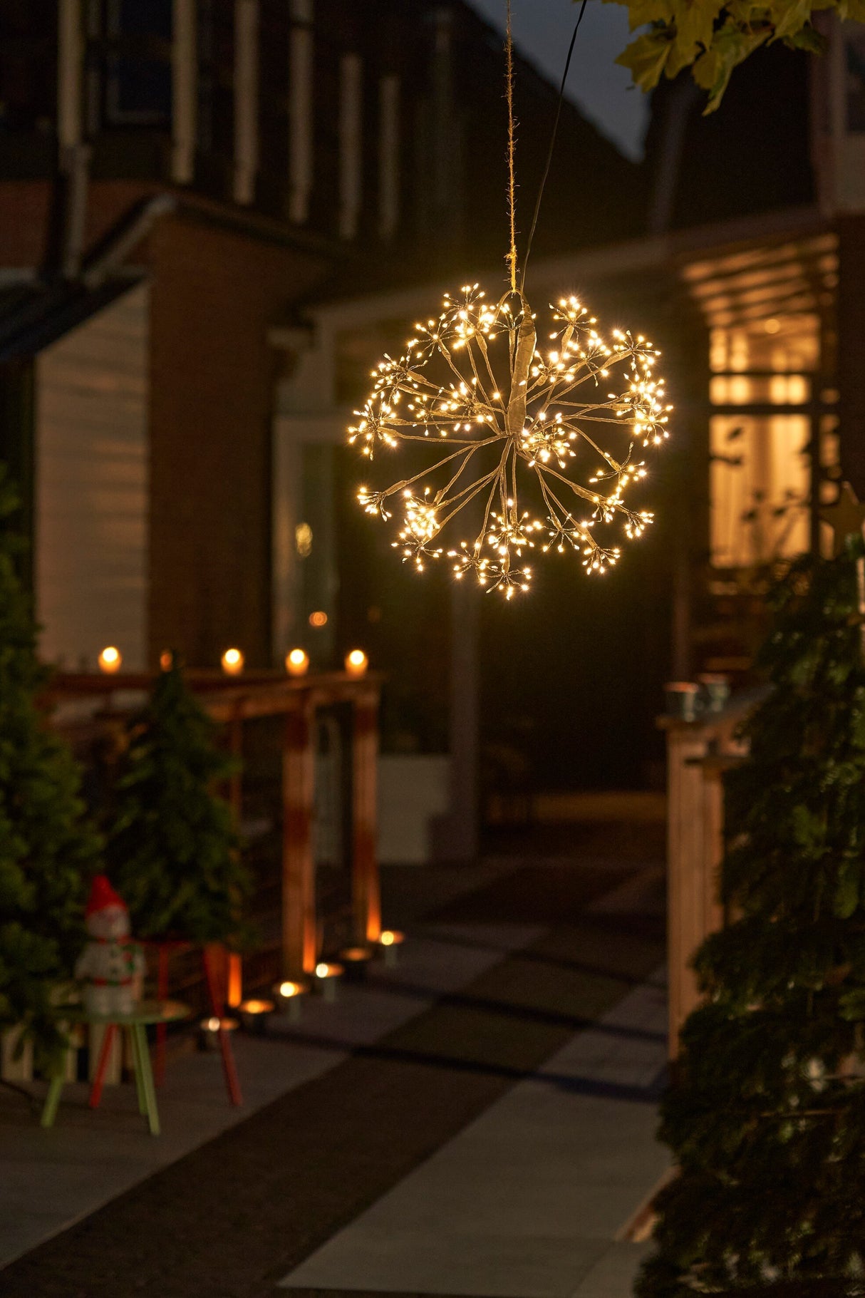 Luca Lighting Bal led zwart klassiek wit 576led IP44 en timer - d40cm