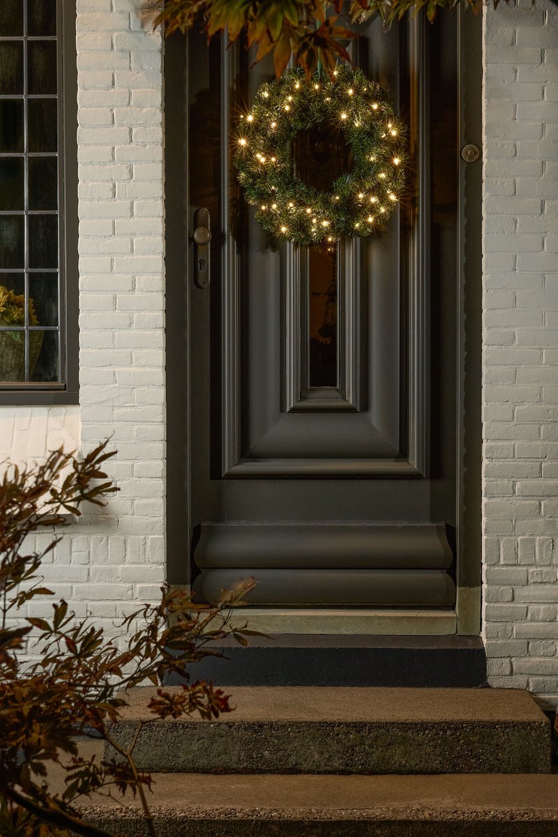 Black Box Trees Limber LED Kerstkrans voor Buiten met Timer- en Dimfunctie - maximondo